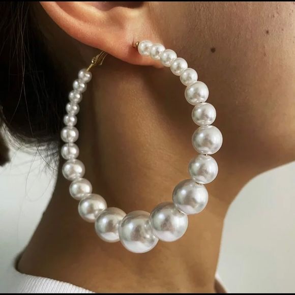 Large Pearl Hoop Earrings - Picture 4 of 5